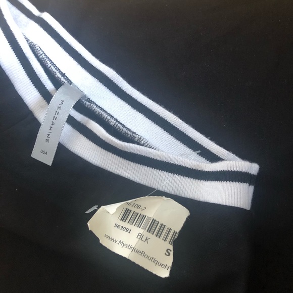 Black Pencil Skirt - Picture 2 of 4